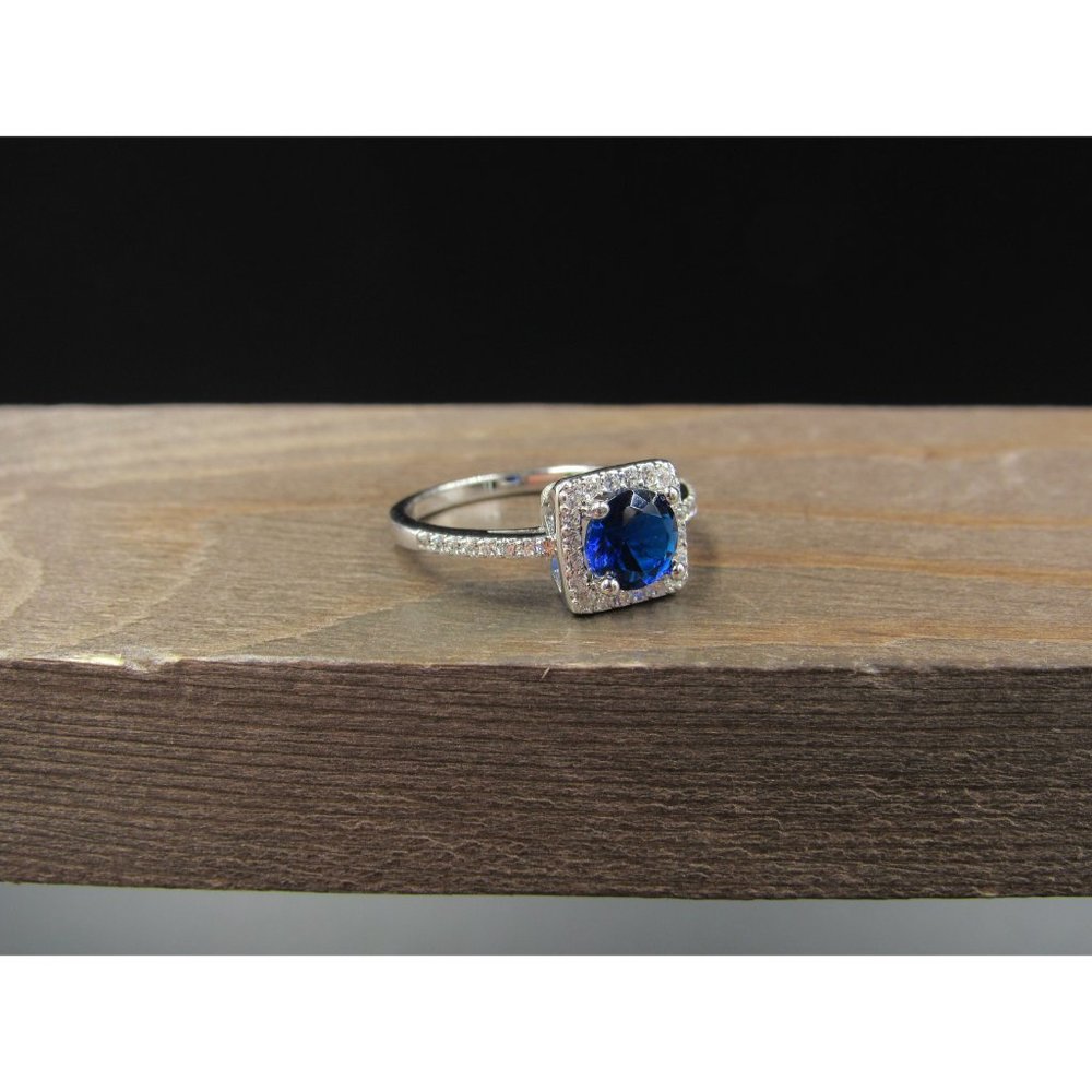 Size 7 Sterling Silver Round Blue Round Cubic Zirconia Halo Band Ring - Picture 2 of 9